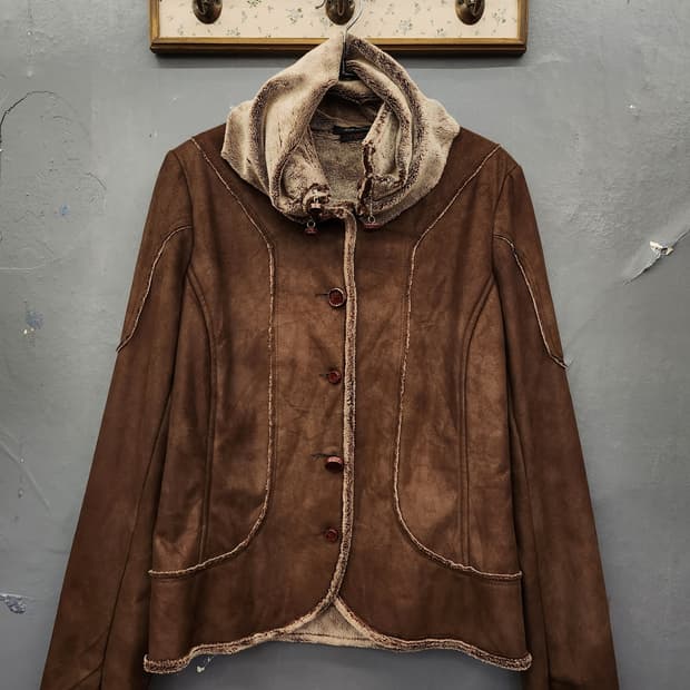 이태리Nef  브라운 스웨이드무스탕 자켓