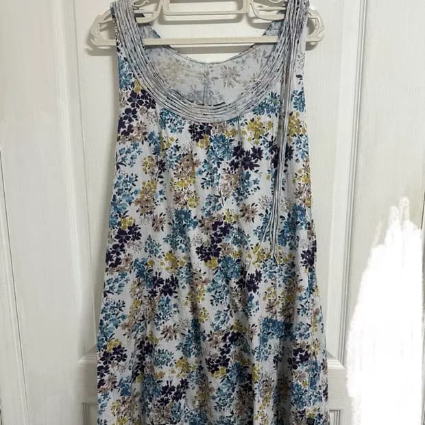 드럭스토어 플라워 나시 원피스 모리걸