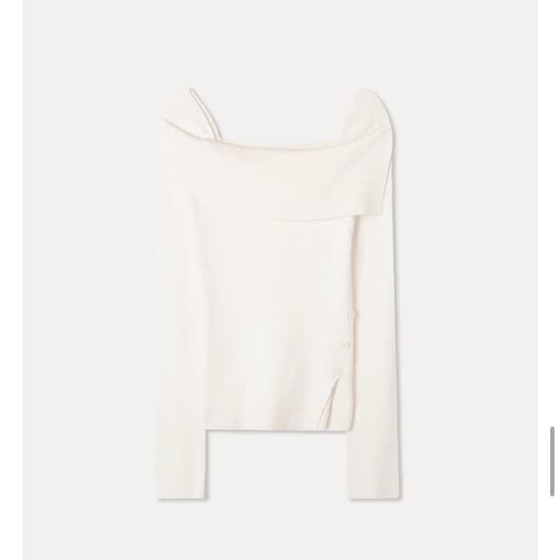 새상품 택o) 미쏘 버튼 업 언발숄더 풀오버 아이보리