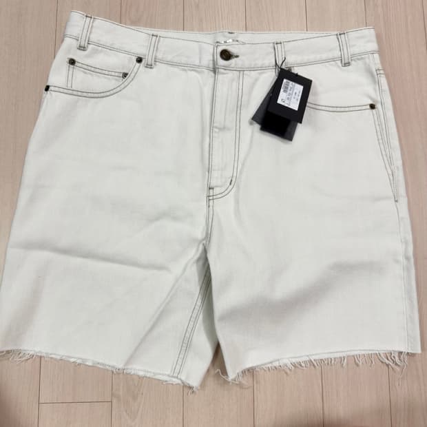 SAINT LAURENT 생로랑 데님 반바지 새상품
