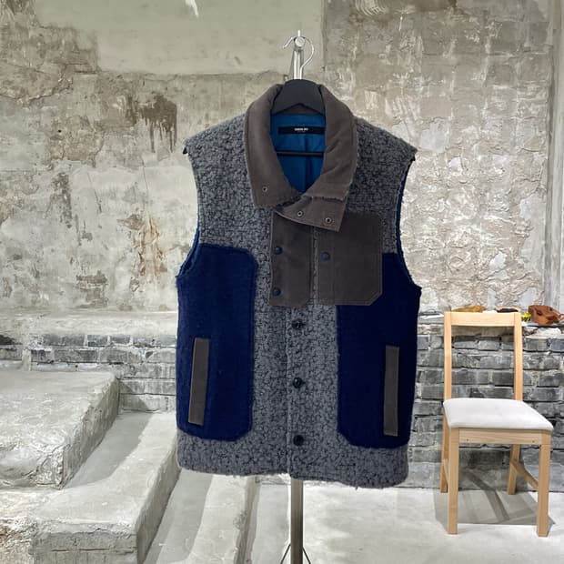 제너럴 아이디어 그레이 코듀로이 카라 배색 울 베스트