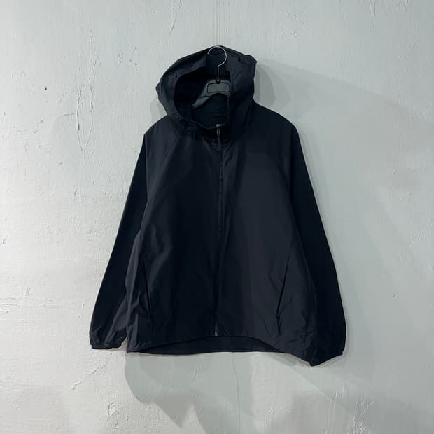 유니클로 UV 포켓터블  바람막이 여성M