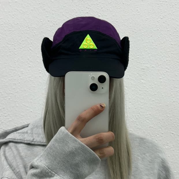 나이키 ACG 퍼플배색 군밤모자