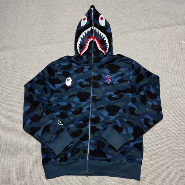 BAPE x 파리생제르망 블루 카모 샤크 후드집업