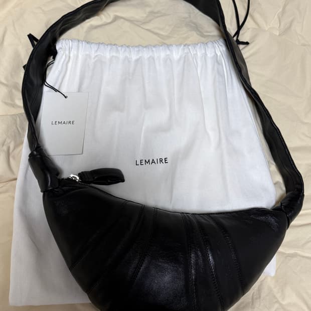 르메르 범백 램스킨 스몰 블랙 (실착1회 상태최상)