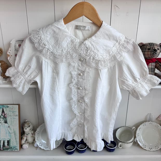레이스 블라우스 화이트 퍼프 반팔