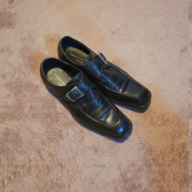 구매) 캐서린햄넷 뭉크스트랩 로퍼270