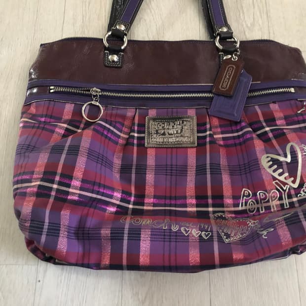 코치 퍼피 체크 숄더백