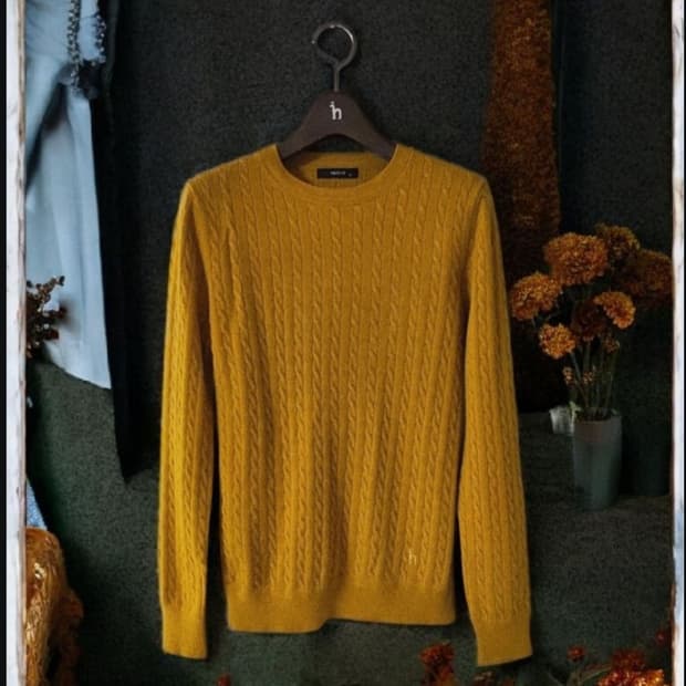 헤지스레이디스 머스타드 캐시미어 혼방 케이블 스웨터 니트 55
