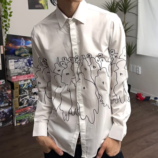 알파벳 휴먼 프린트 드레스 셔츠