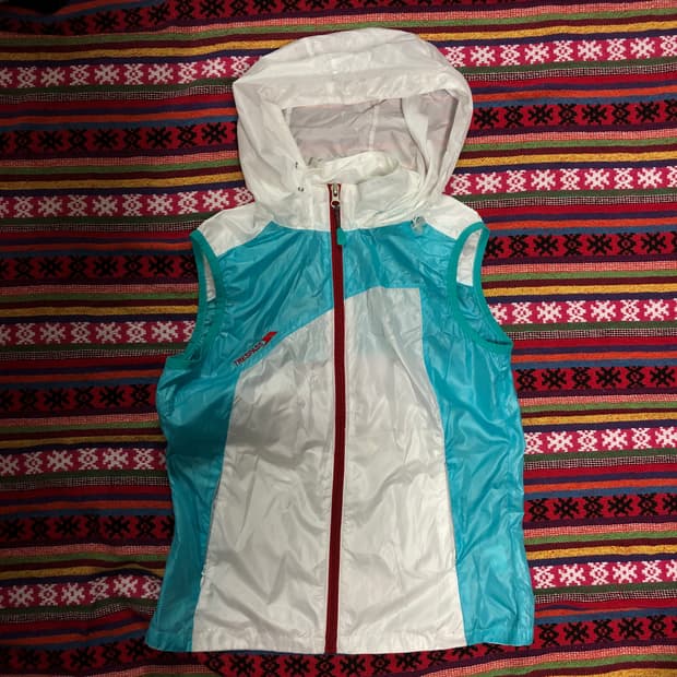 TRESPASS 바람막이 베스트