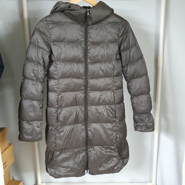 유니클로 경량 롱 후드 패딩