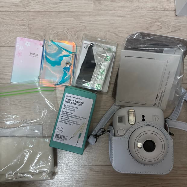 후지필름 인스탁스 미니12 화이트
