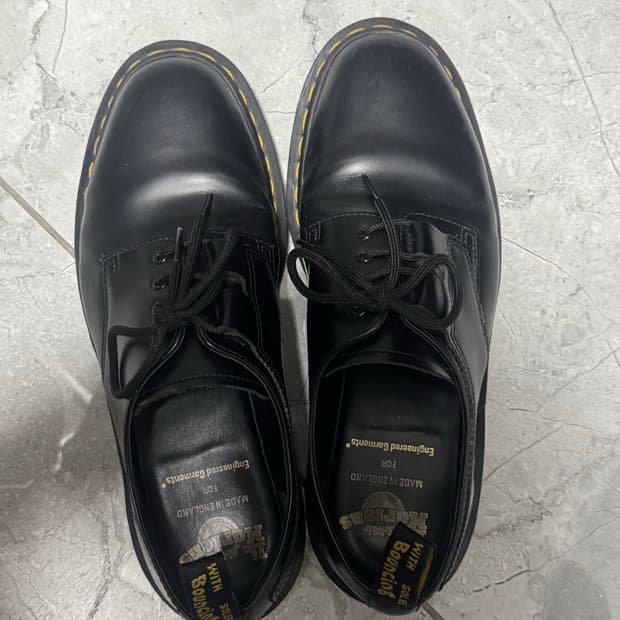 닥터마틴 x 엔지니어드 가먼츠 콜라보 260 사이즈