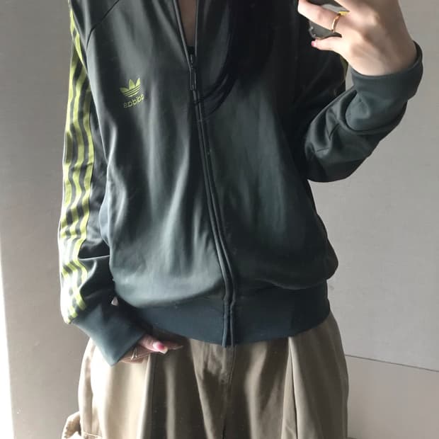 아디다스 카키그린 져지