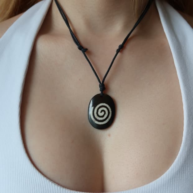 spiral necklace