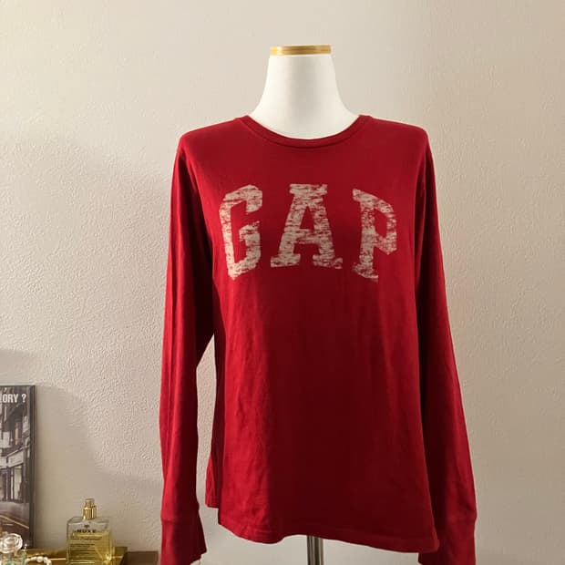 GAP 레드 로고 쭉티 롱슬리브티