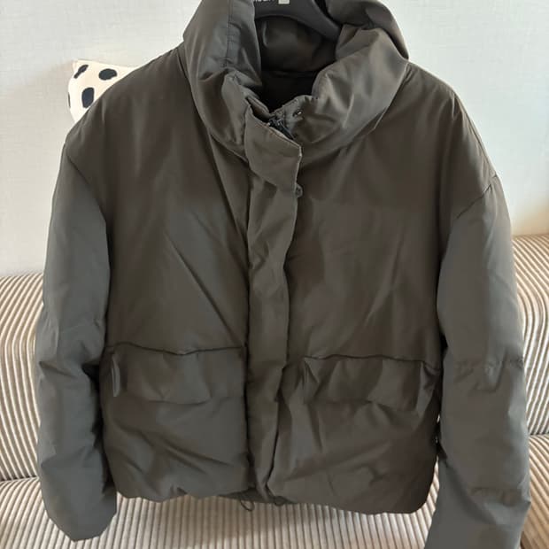 COS 코스 푸퍼패딩 몰그레이 32사이즈 