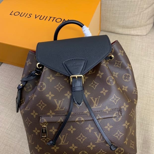루이비통 몽수리백팩