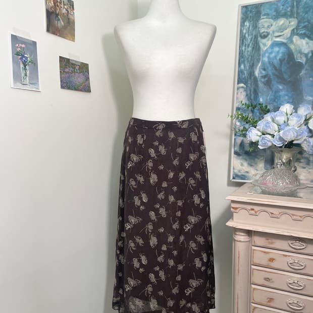 purple brown oriental flower ruffle skir