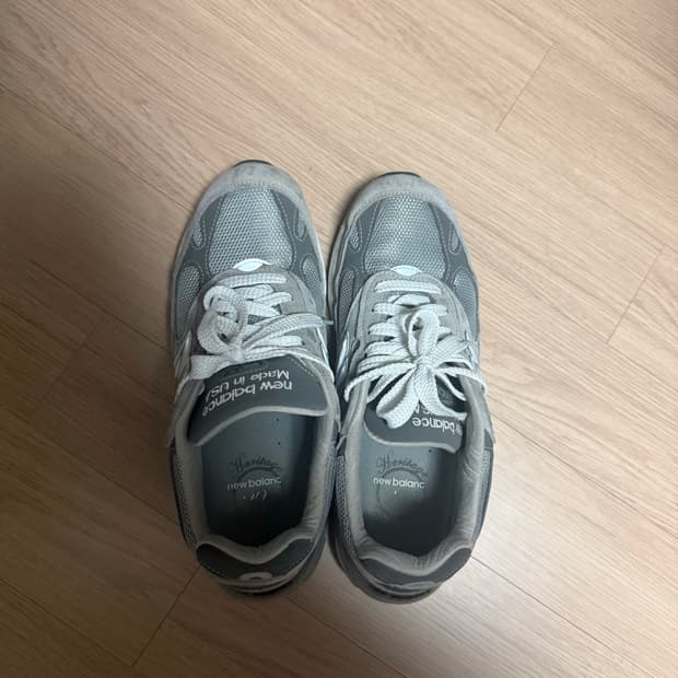 뉴발란스 993 팝니다 (265)