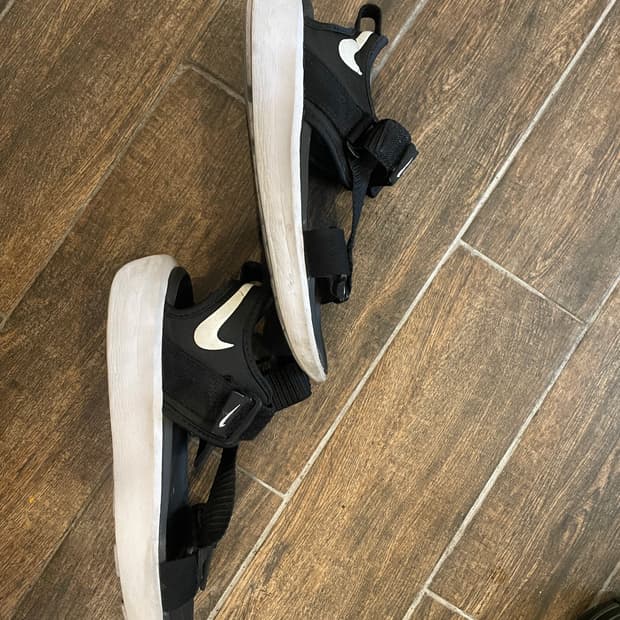 나이키 블랙 샌들 230