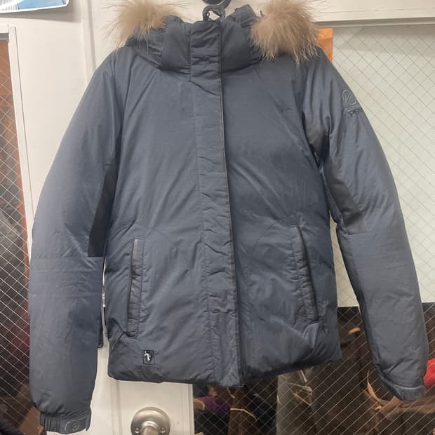 블랙야크 s사이즈 숏패딩 