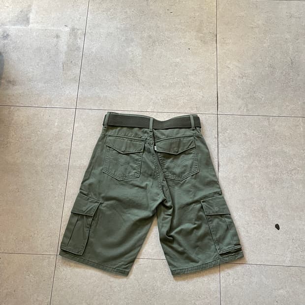 리바이스 카고 반바지 올리브 벨트 세트 화이트탭