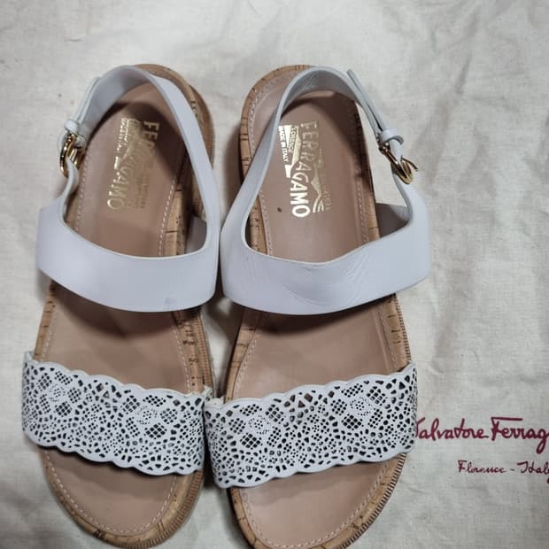 살바토레 페라가모 여성 샌들 