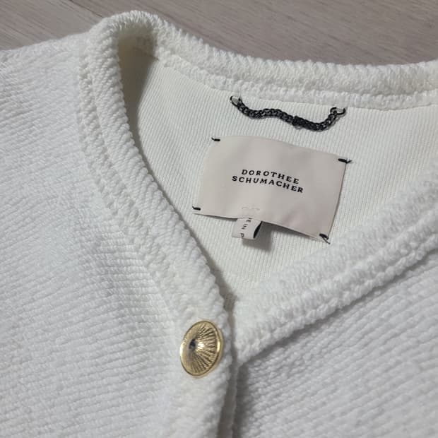 Dorothee Schumacher의 크롭 테리 자켓