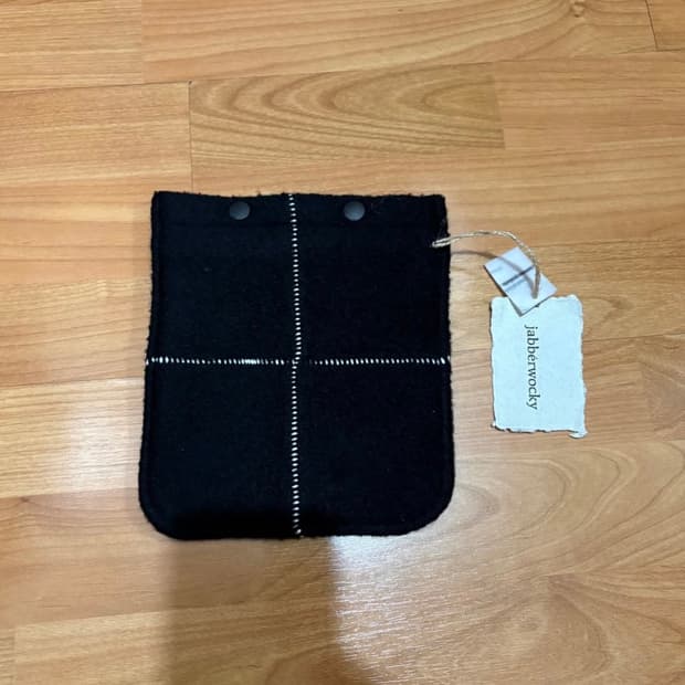 자버워키 Overlock-Seam wool Belt Pouch