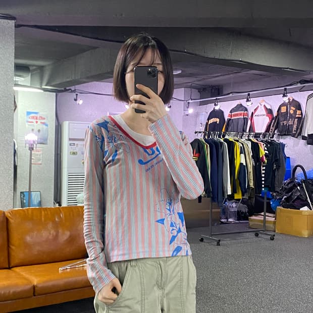 FUBU 스트라이프 그래픽 롱슬리브 B4630