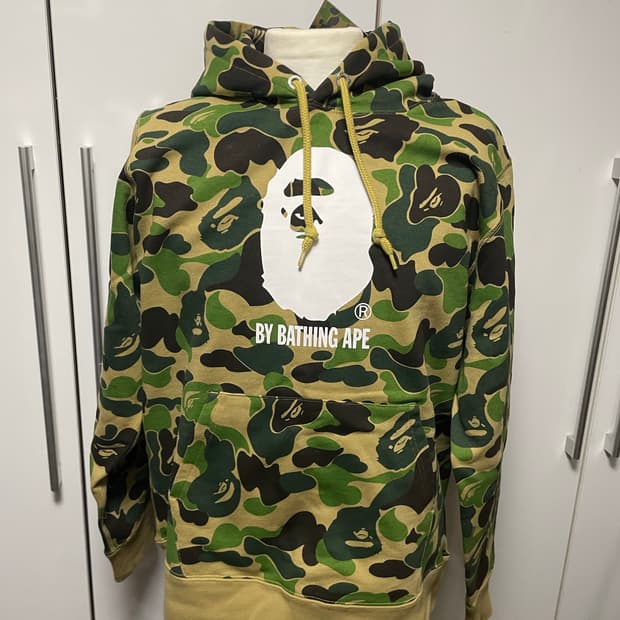 베이프 x 언디핏 ABC 컬리지 풀오버 카모 후드티