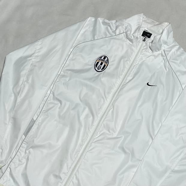 L 나이키 유벤투스 화이트 바람막이