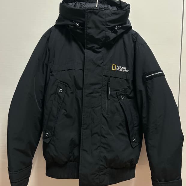 내셔널지오그래픽 블랙 패딩 L