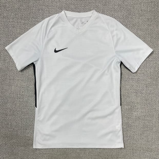 나이키 드라이핏 기능성 티셔츠 M