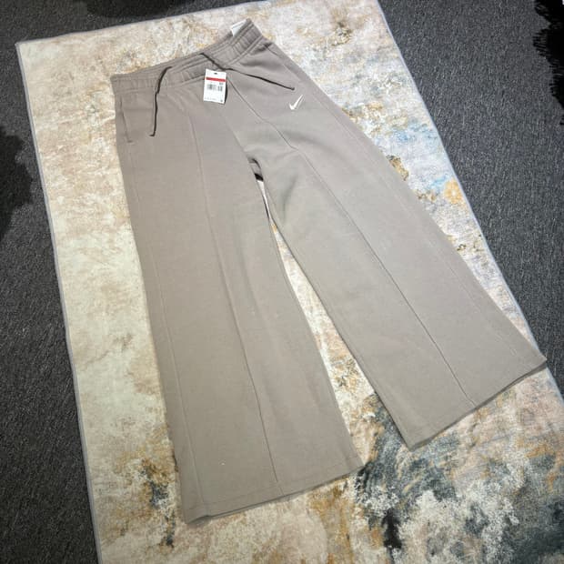 나이키 더블로고 와이드팬츠 새상품