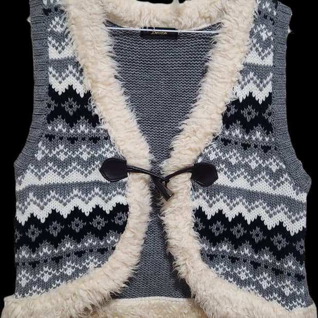 노르딕 조끼 가디건 떡볶이 단추