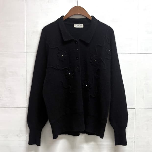 wool 울 블랙 자수 빈티지 피케이 니트 