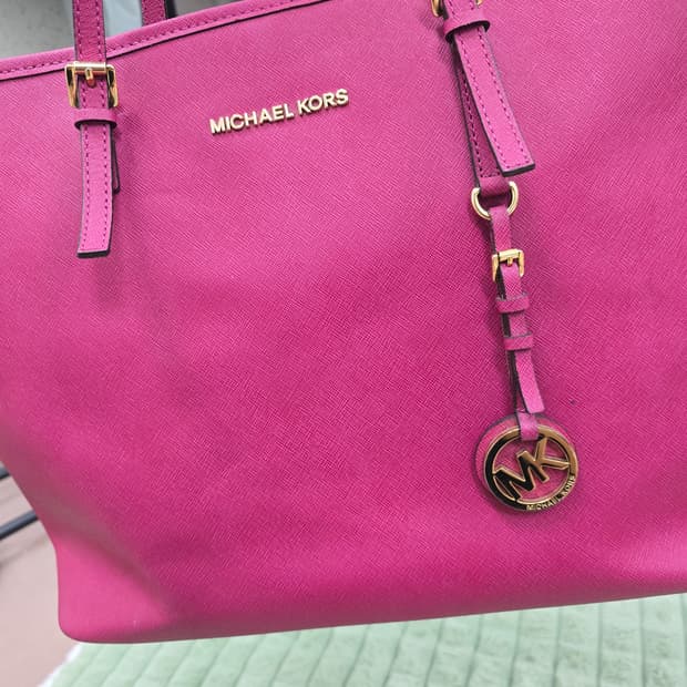 마이클코어스트래블토트백