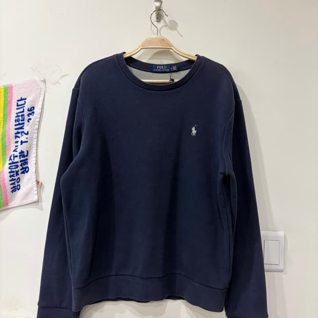 342. 폴로 맨투맨