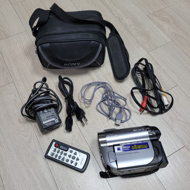 소니 DCR-DVD810 핸디캠 캠코더