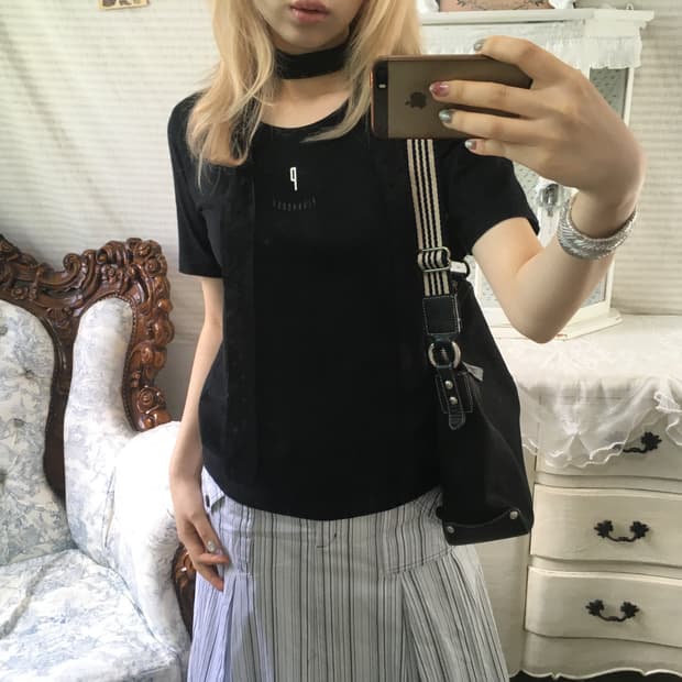 핑크하우스 블랙 프린팅 티셔츠