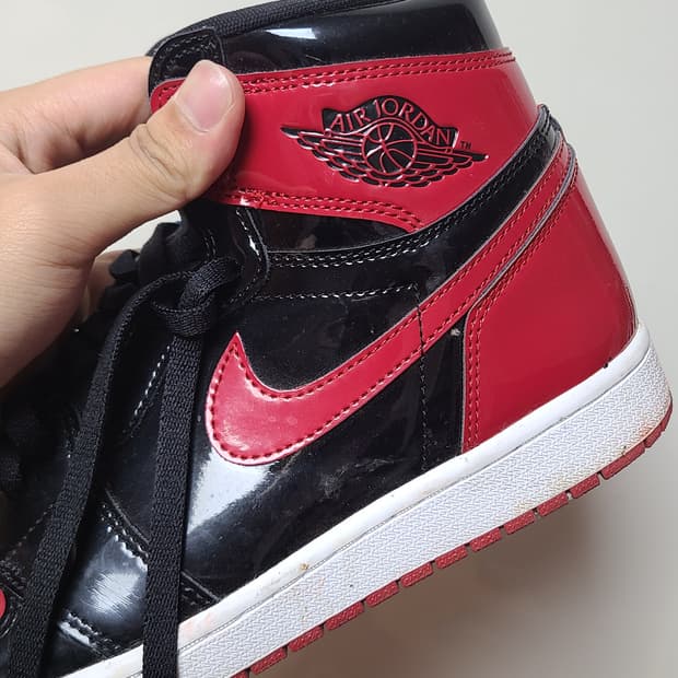 조던1 레트로 하이 OG 페이턴트 브레드 (사이즈280)