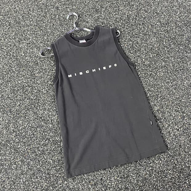 미스치프 미들로고 슬리브리스 B3777