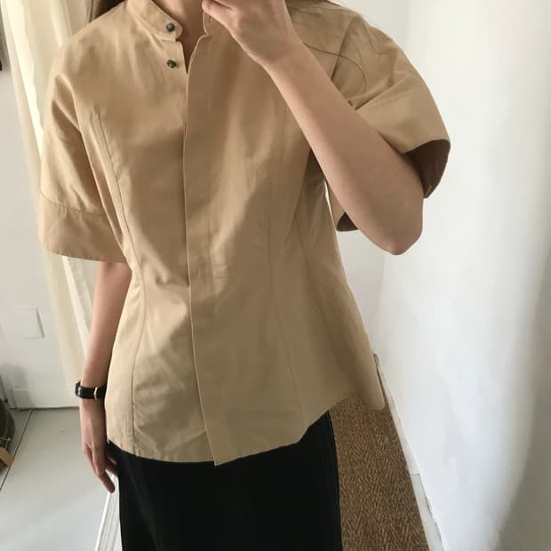 simple line shirt