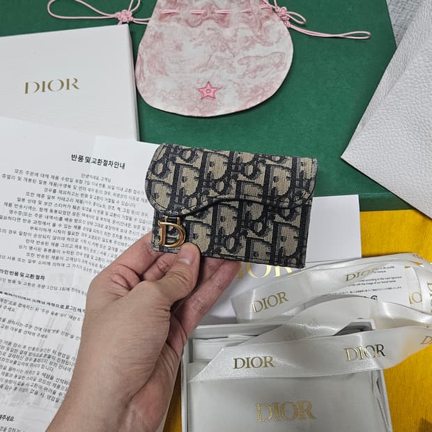 오블리크 새들 카드지갑