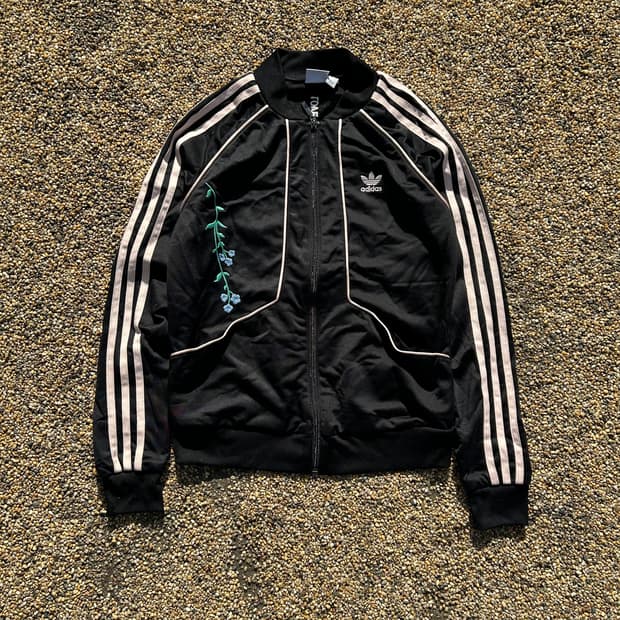 아디다스(ADIDAS)슈퍼스타 자수 트랙탑 져지