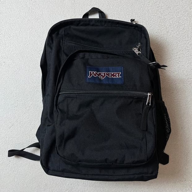 잔스포츠 빅스튜던트 로고 백팩 Q1249