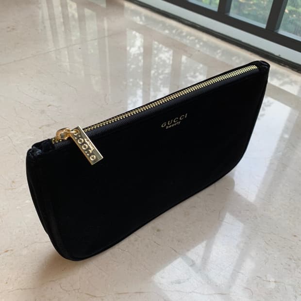 구찌 뷰티 클러치 벨벳 